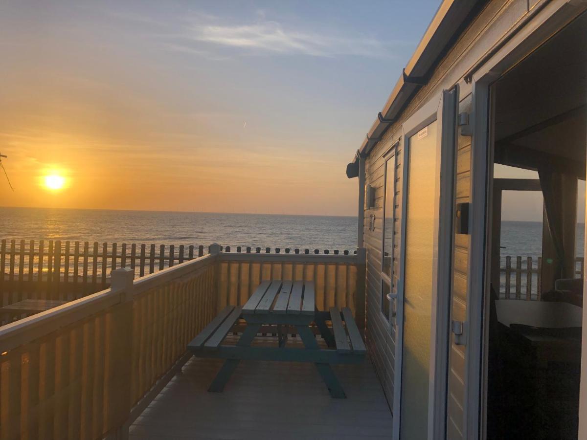 Caravan Hire Golden Sands Sea Front Kinmel Bay Exterior foto
