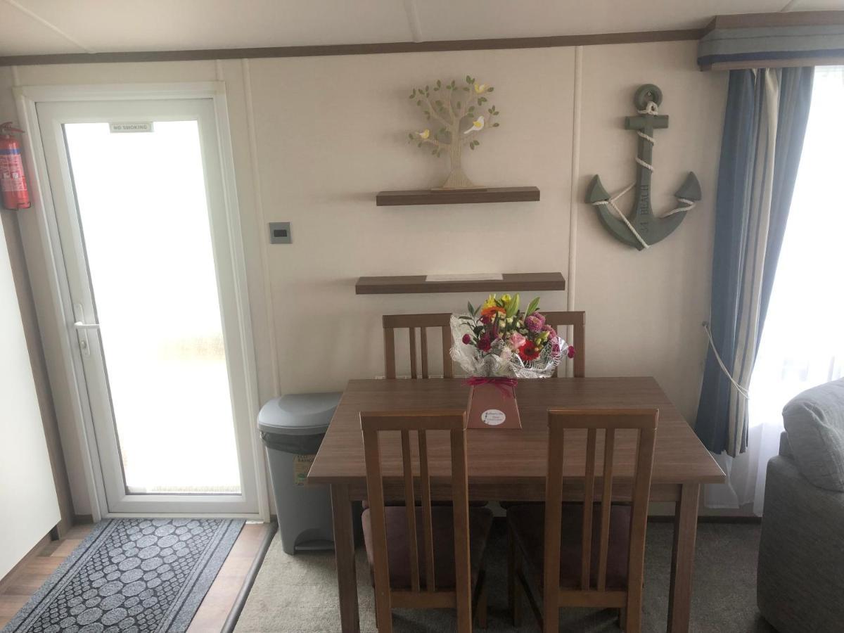 Caravan Hire Golden Sands Sea Front Kinmel Bay Exterior foto